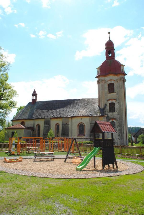 Penzion Na Fare Dubenec Bagian luar foto
