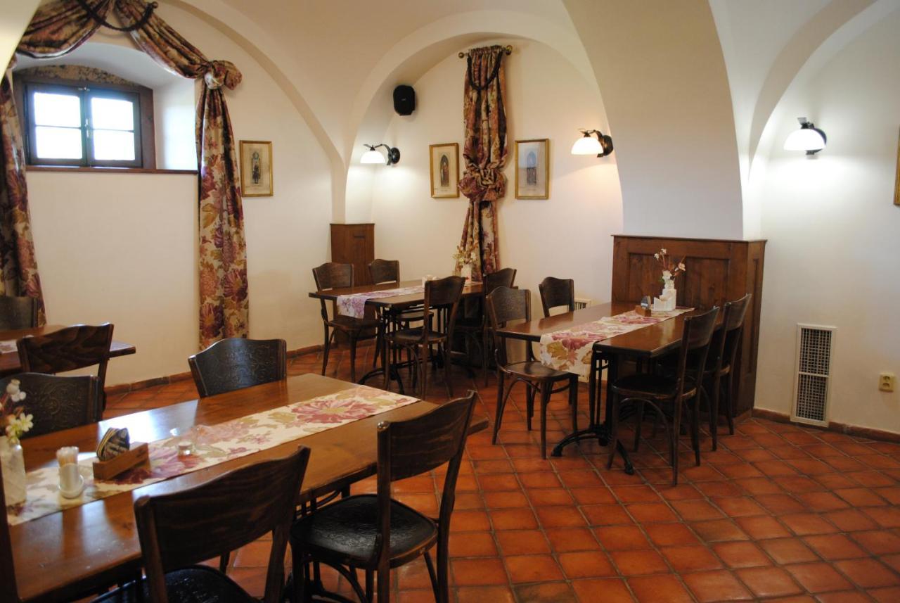 Penzion Na Fare Dubenec Bagian luar foto